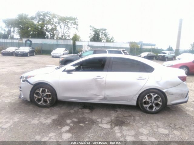 3KPF24AD5KE006805 KIA Forte Lxs