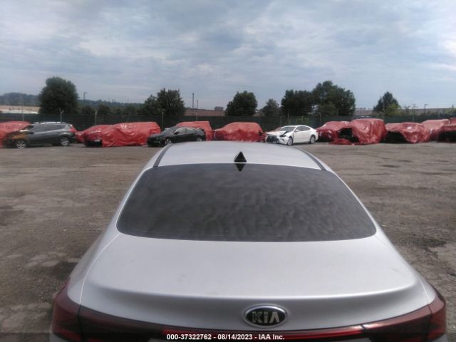 3KPF24AD5KE006805 KIA Forte Lxs