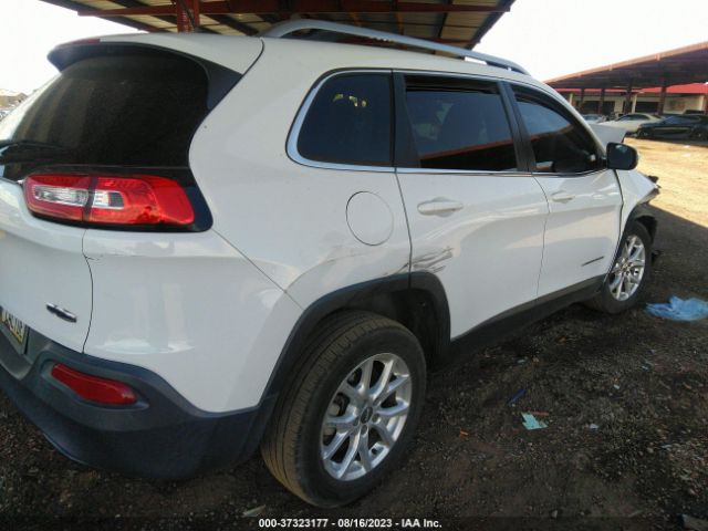 1C4PJLCB2FW683092 Jeep Cherokee Latitude