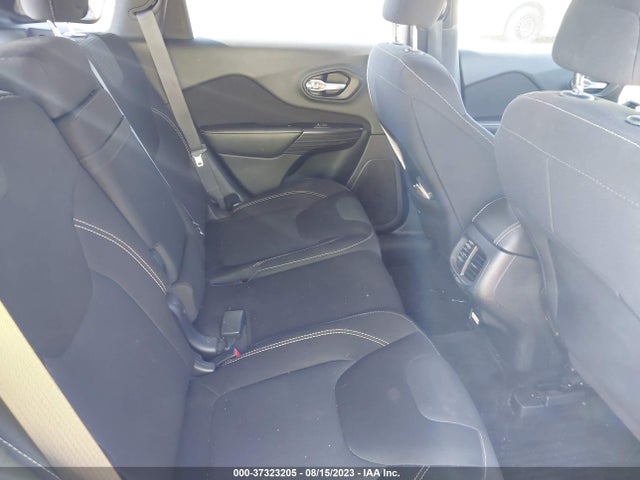Jeep Cherokee Latitude 2015 1C4PJMCS0FW652672 Image 8