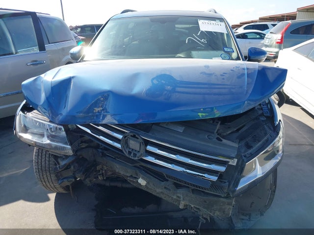 3VV3B7AXXJM187677 Volkswagen Tiguan Sel/se