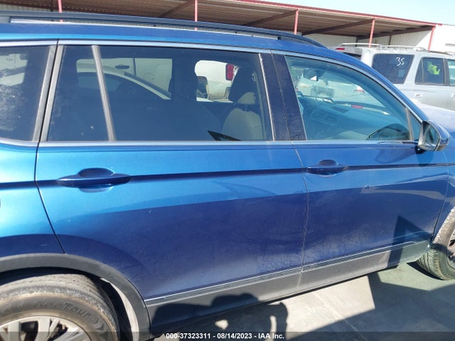 3VV3B7AXXJM187677 Volkswagen Tiguan Sel/se