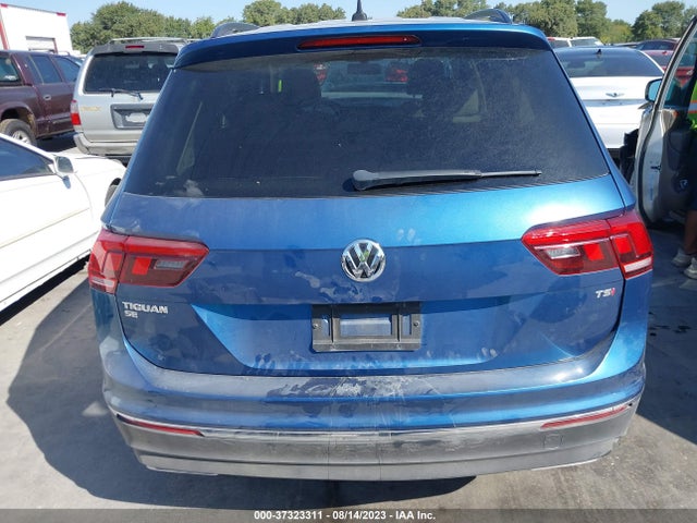 3VV3B7AXXJM187677 Volkswagen Tiguan Sel/se
