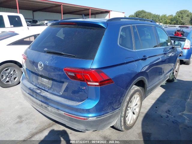 3VV3B7AXXJM187677 Volkswagen Tiguan Sel/se