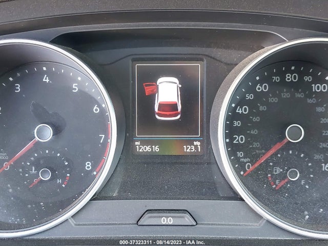 3VV3B7AXXJM187677 Volkswagen Tiguan Sel/se