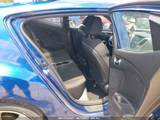 Hyundai Veloster Value Edition 2017 KMHTC6AD4HU324805 Image 8