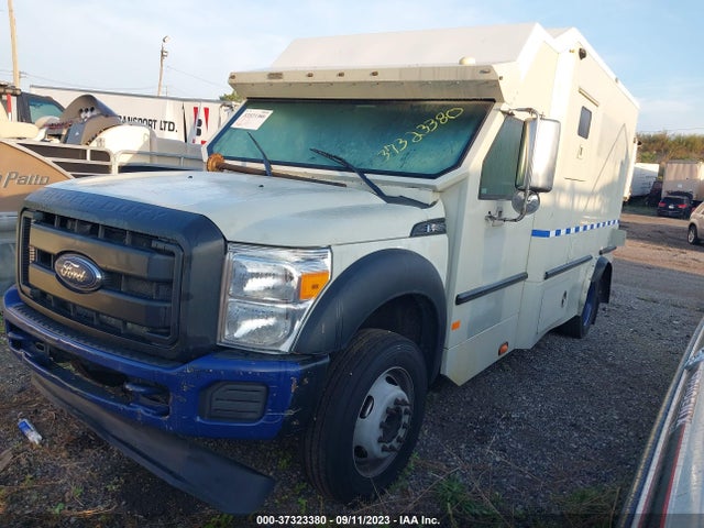 2015 Ford F-550, VIN: 1FDAF5GT3FEC27884