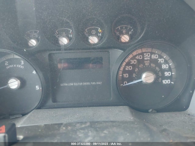 2015 Ford F-550, VIN: 1FDAF5GT3FEC27884