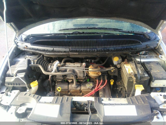 2005 CHRYSLER TOWN & COUNTRY LX VIN: 2C4GP44R95R593784