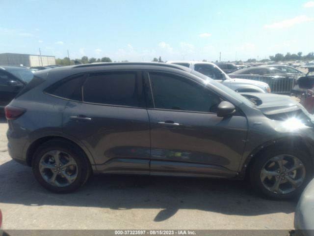 1FMCU0MN9PUA64706 Ford Escape St-line