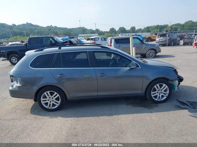 3VWPL7AJ3EM620641 Volkswagen Jetta Sportwagen 2.0l Tdi