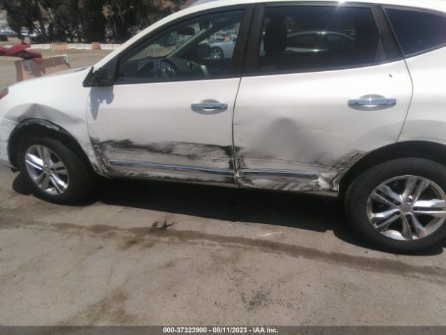 JN8AS5MT9FW670219 Nissan Rogue Select S