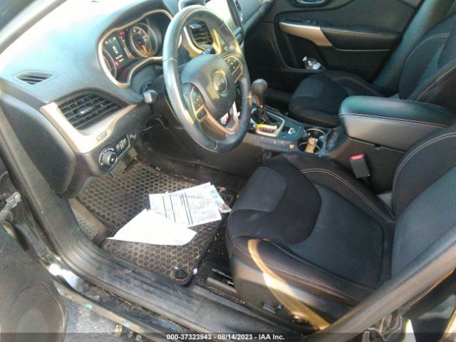 1C4PJLCS3HW586504 Jeep Cherokee Latitude