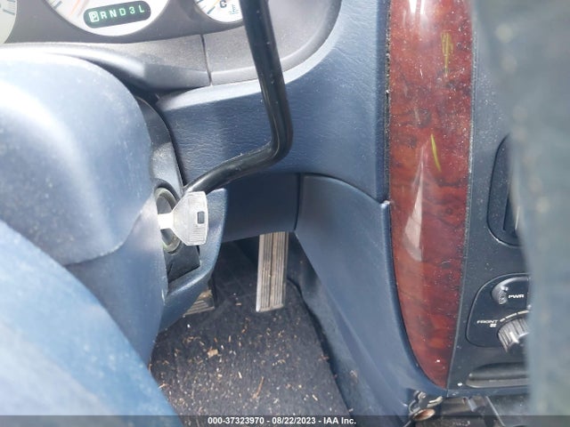 2001 CHRYSLER TOWN & COUNTRY LX VIN: 2C4GP44391R217219