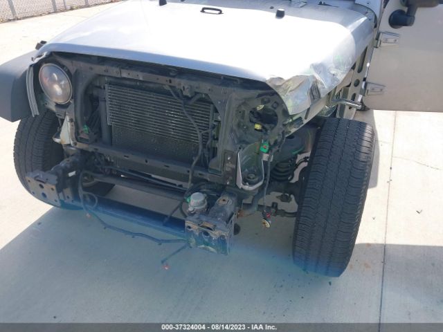 1C4AJWAG6HL730425 Jeep Wrangler Sport