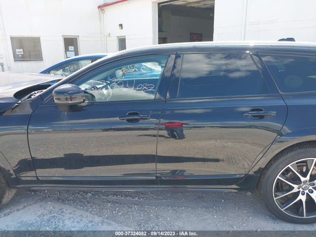 2018 Volvo V90, VIN: YV4A22NL1J1017069