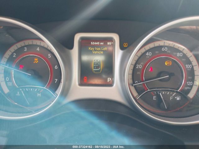 3C4PDCBBXKT853045 Dodge JOURNEY SE