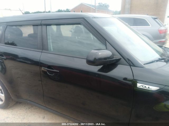 KNDJN2A26J7521542 KIA Soul Base