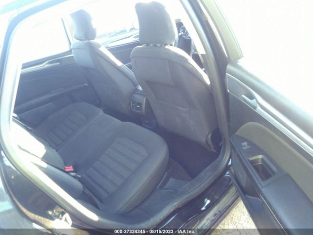 3FA6P0LUXKR115668 Ford Fusion Hybrid Se