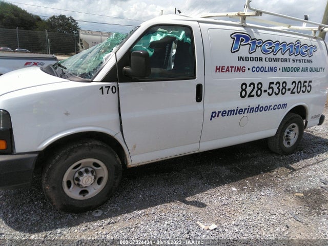 Chevrolet Express 2500 Work Van 2018 1GCWGAFGXJ1339196 Image 2
