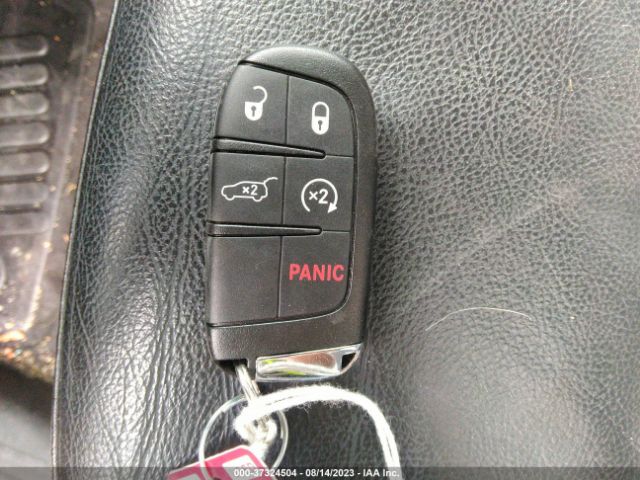 3C4NJDCB8JT116445 Jeep Compass Limited
