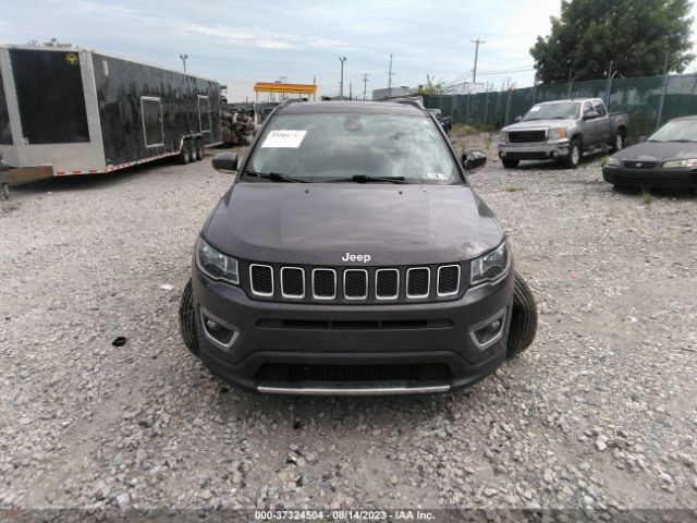 3C4NJDCB8JT116445 Jeep Compass Limited