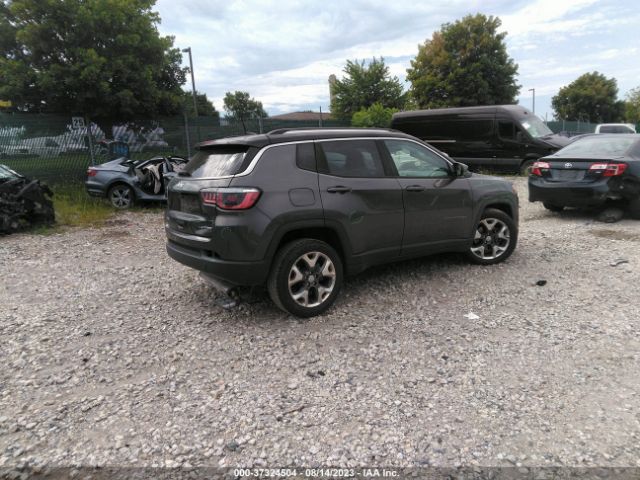 3C4NJDCB8JT116445 Jeep Compass Limited