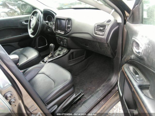 3C4NJDCB8JT116445 Jeep Compass Limited