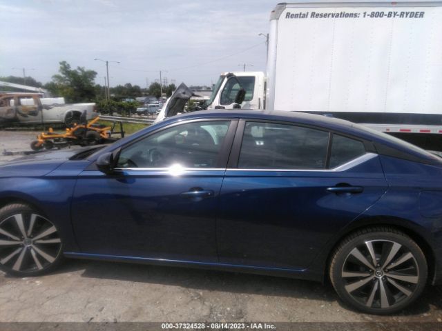 1N4BL4CV2MN313905 Nissan Altima 2.5 Sr