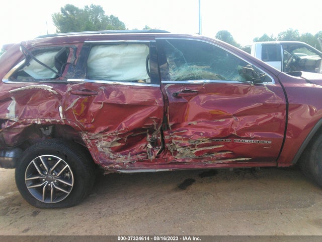 1C4RJEAGXKC826787 Jeep Grand Cherokee Laredo E