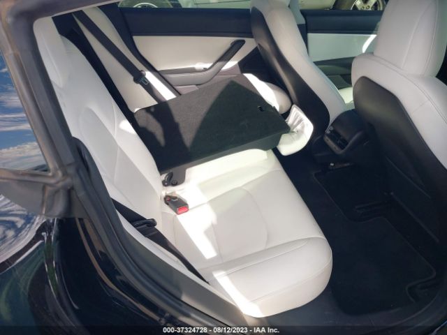 5YJ3E1EAXKF323806 Tesla Model 3 Range
