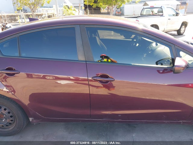 KIA FORTE LX 2018 3KPFL4A71JE199668 Image 13