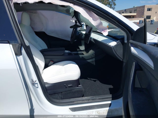 Tesla Model Y Long Range 2023 7SAYGDEE6PF624149 Image 5