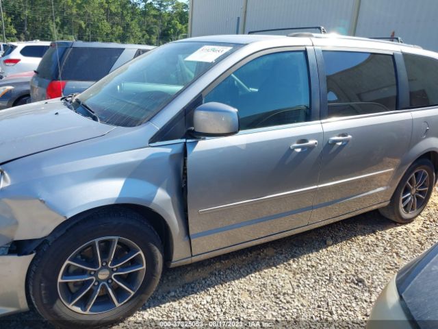 2C4RDGCG8HR558385 Dodge Grand Caravan Sxt