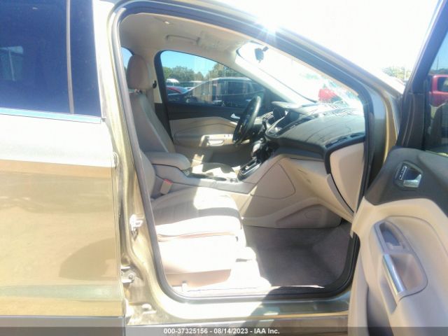 1FMCU0GX8EUA84388 Ford ESCAPE SE