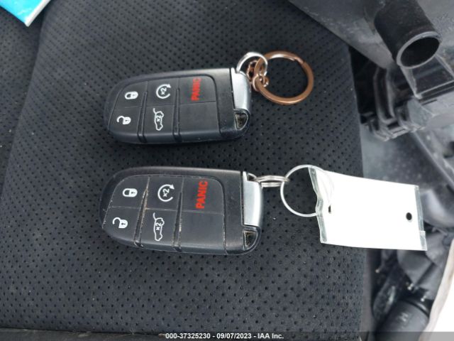 1C4RJFAG2JC396063 Jeep Grand Cherokee Altitude