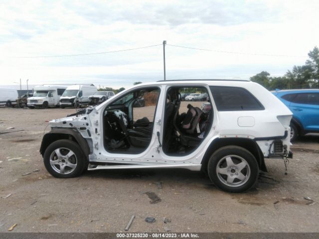 1C4RJFAG2JC396063 Jeep Grand Cherokee Altitude