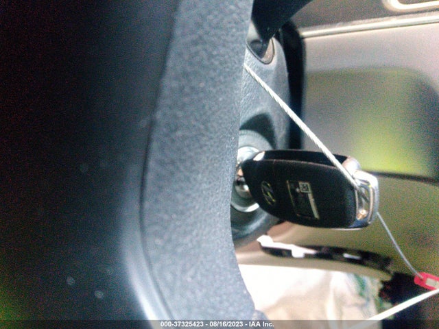 2015 HYUNDAI SONATA 2.4L SE VIN: 5NPE24AF9FH066424