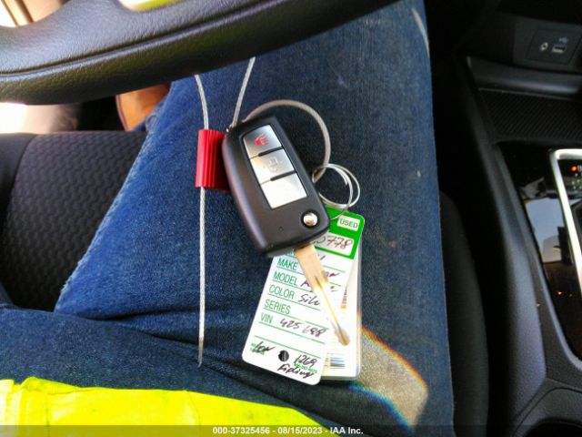 JN1BJ1AW3MW425698 Nissan Rogue Sport S