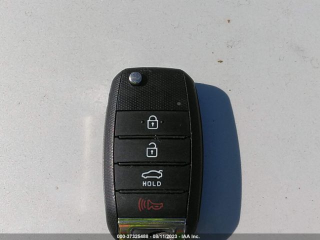 5XXGT4L31JG249216 KIA Optima Lx