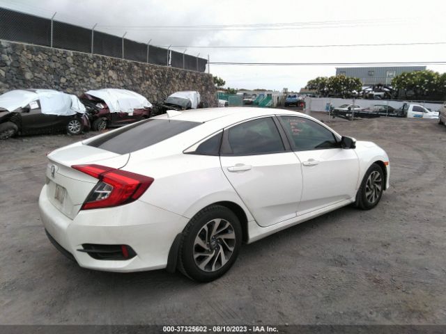 2018 HONDA CIVIC SEDAN 2HGFC2F71JH570833 Photo 3