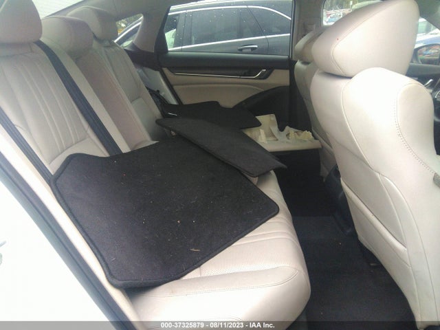 2018 HONDA ACCORD TOURING 2.0T VIN: 1HGCV2F97JA015365