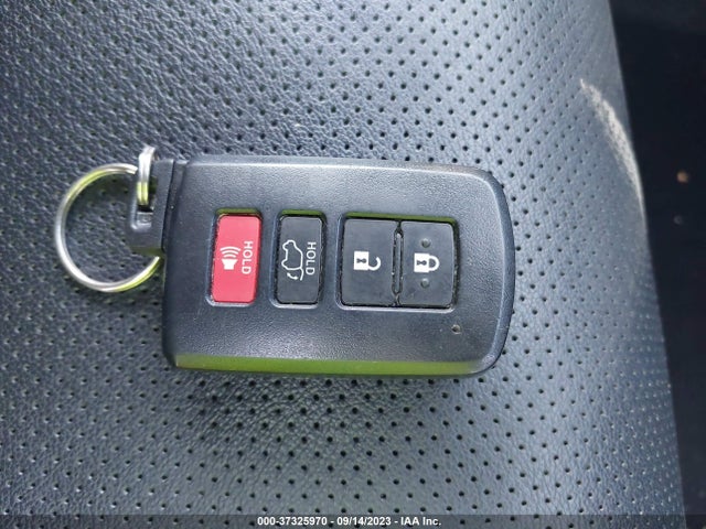 2017 Toyota Highlander, VIN: 5TDDGRFH6HS034256