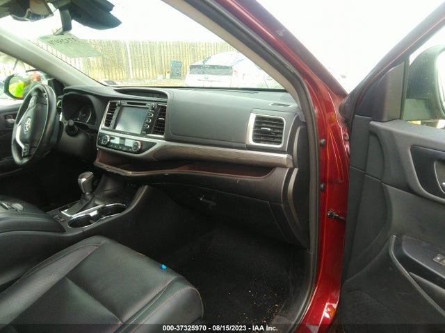 2017 Toyota Highlander, VIN: 5TDDGRFH6HS034256