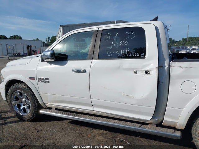 RAM 1500 Laramie 2015 1C6RR6NT9FS567198 Image 14