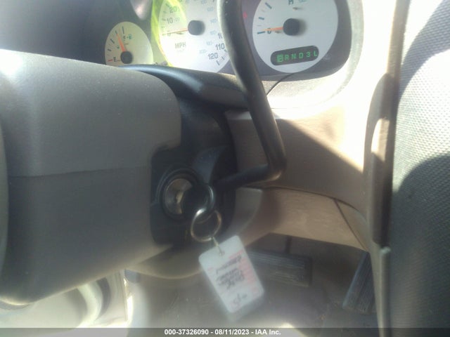 2002 DODGE CARAVAN SE VIN: 1B4GP25372B678418