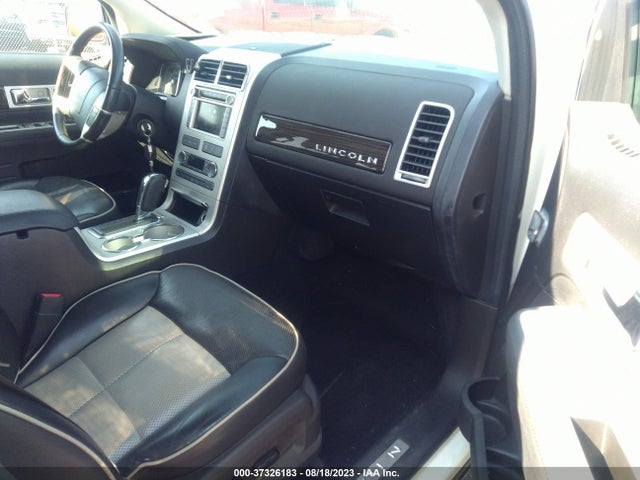 2008 LINCOLN MKX VIN: 2LMDU88C48BJ04388