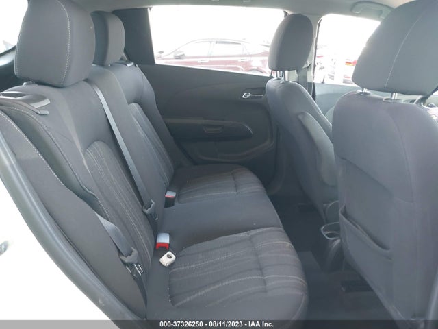 Chevrolet SONIC LT 2015 1G1JC6SH5F4198246 Image 9