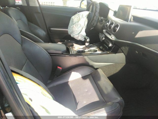 KNAE25LA4J6013931 KIA Stinger Premium