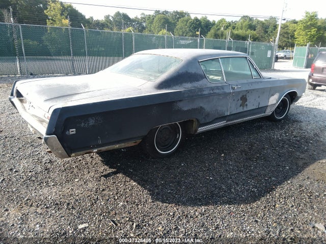1968 CHRYSLER NEWPORT VIN: CL23C8C137765